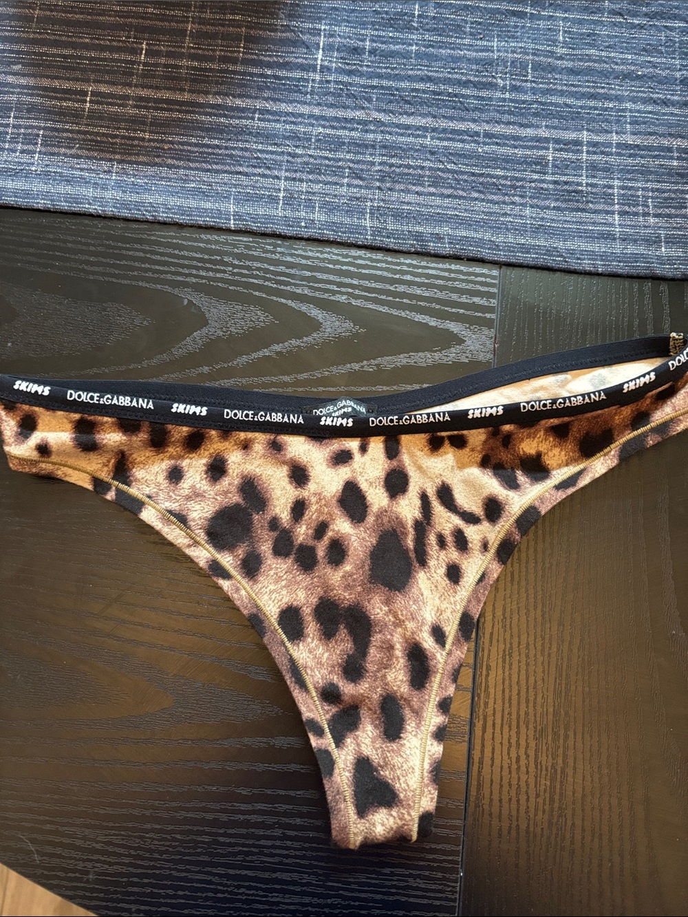 SKIMS  Dolce & Gabana  Thong Panty in Brown and Black